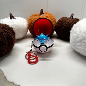 1999 Horsea Pokeball Keychain